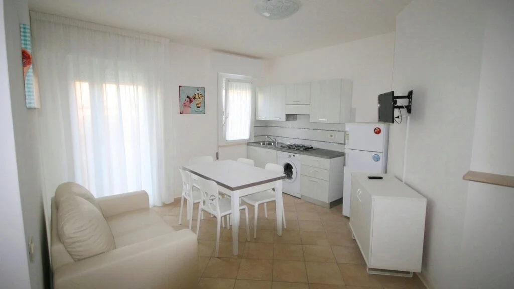 Rossetto Wohnung Vermietung Kuche Wohnzimmer